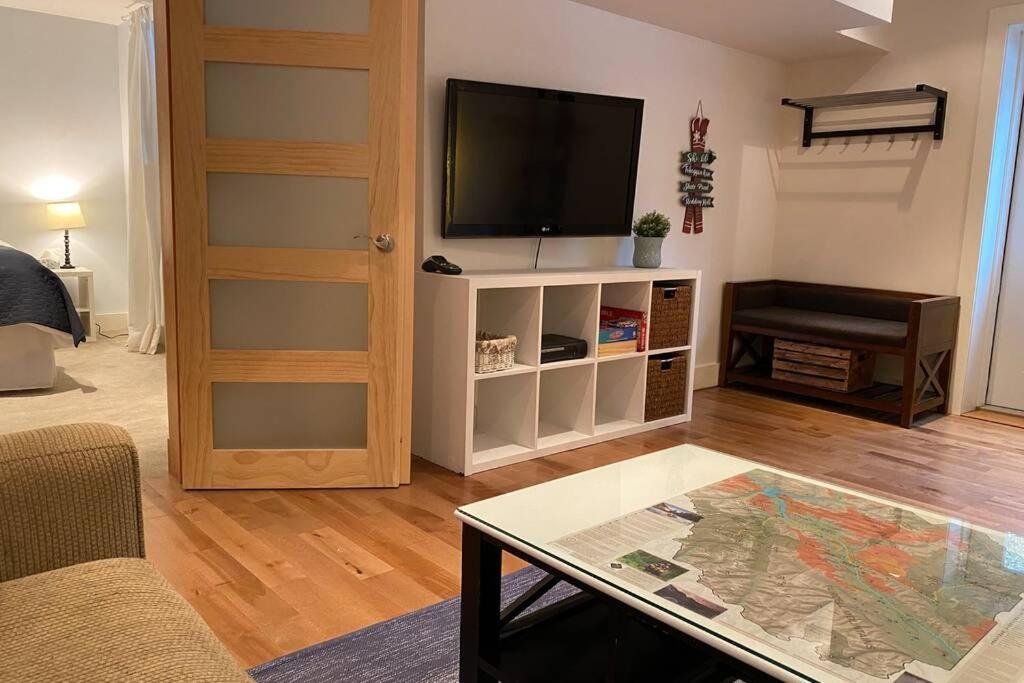 Hideaway On Quartz - 1Bed 1Bath Suite Голден Экстерьер фото